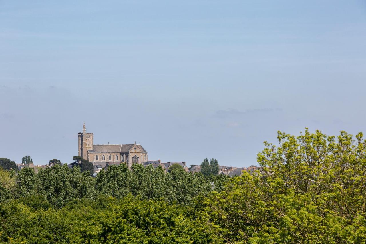 La Metairie-du-Vauhariot - Chambre Ou Lodge - Piscine Chauffée - Vue Mer et Mont Saint Michel et GR34 - Résidence Hôtelière Cancale Exterior foto